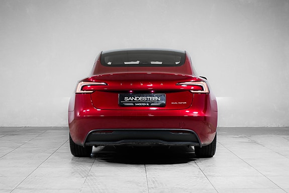 Tesla Model 3 6 of 23