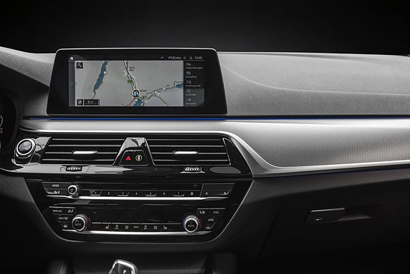 BMW 530e 25 of 30