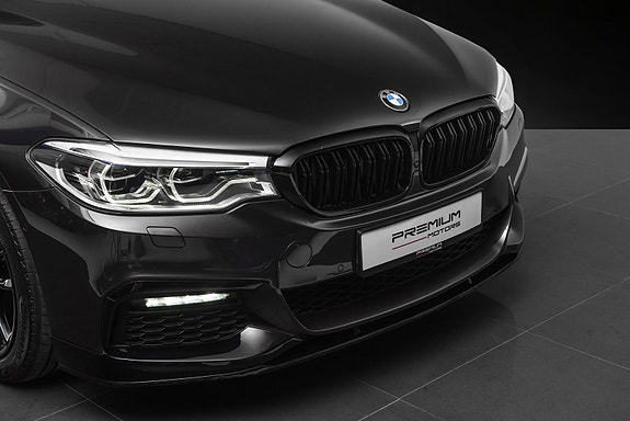 BMW 530e 3 of 30