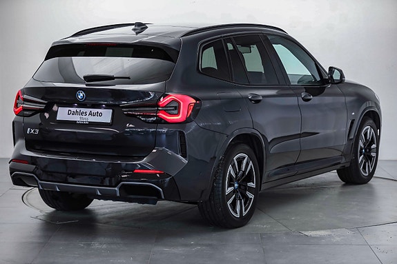 BMW iX3 6 of 30