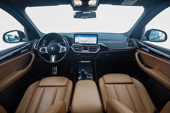 BMW iX3 14 of 30