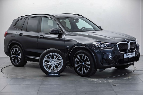 BMW iX3 3 of 30
