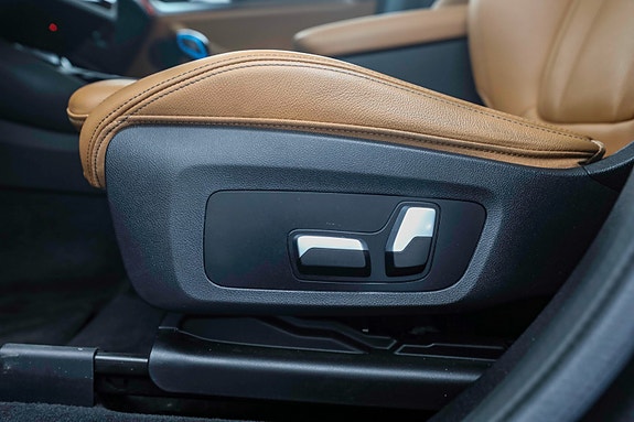 BMW iX3 19 of 30