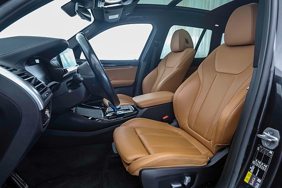 BMW iX3 18 of 30