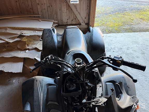 Triton  250 Mistral 7 of 15