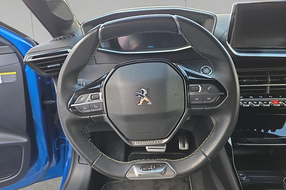 Peugeot 208 11 of 18