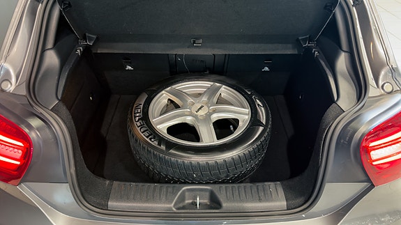 Mercedes-Benz A180 11 of 30