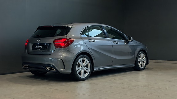 Mercedes-Benz A180 9 of 30