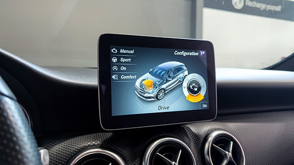 Mercedes-Benz A180 23 of 30