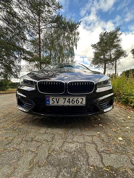 BMW 225xe 3 of 13