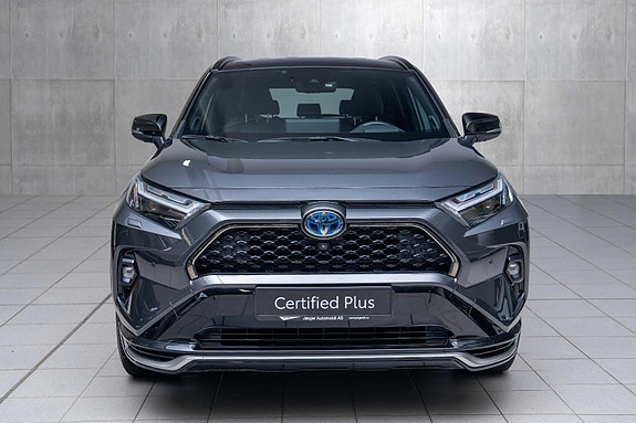 Toyota RAV4 Plug-in Hybrid 8 of 20