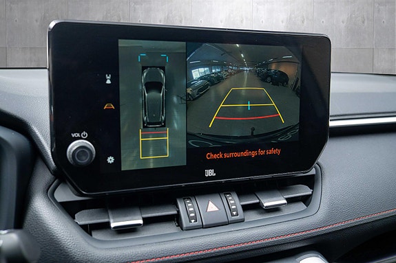 Toyota RAV4 Plug-in Hybrid 14 of 20