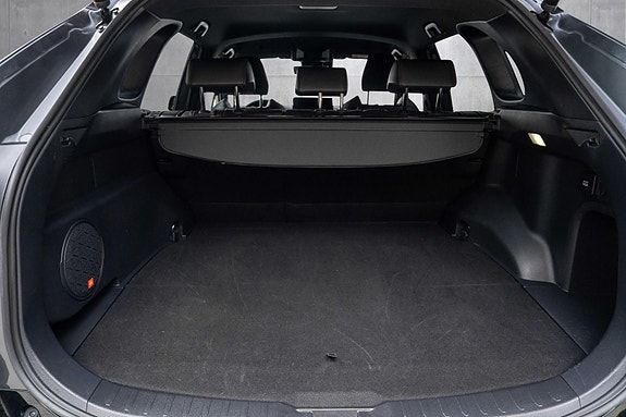 Toyota RAV4 Plug-in Hybrid 18 of 20
