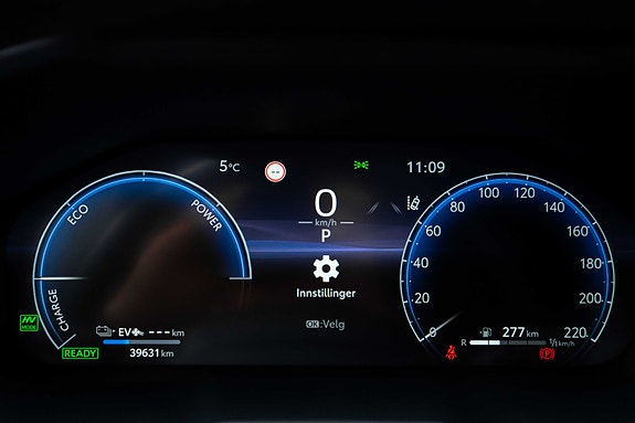 Toyota RAV4 Plug-in Hybrid 13 of 20
