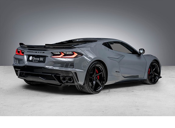 Chevrolet Corvette 21 of 30