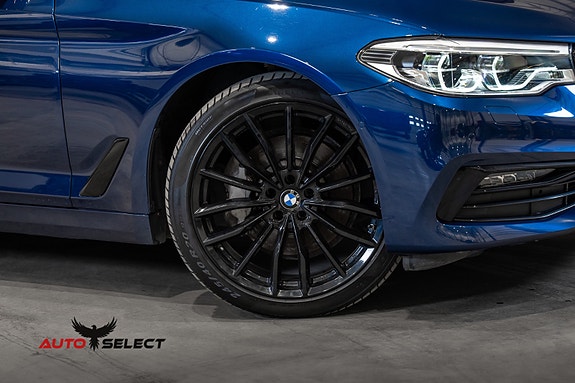 BMW 530e 3 of 30