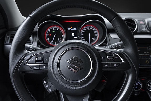 Suzuki Swift 18 of 26