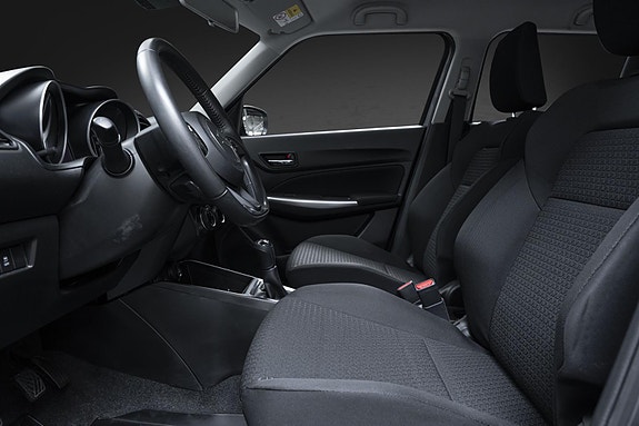 Suzuki Swift 21 of 26