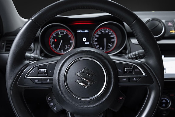Suzuki Swift 19 of 26