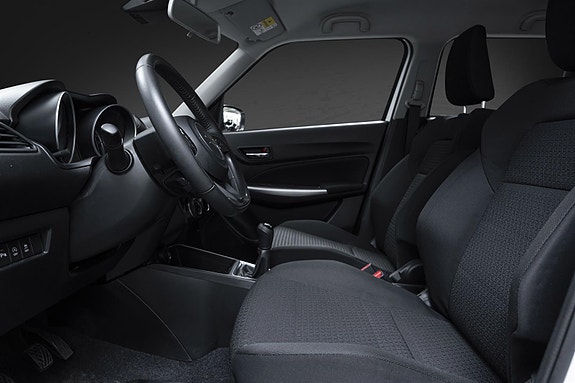 Suzuki Swift 21 of 26
