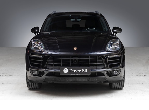 Porsche Macan 3 of 30