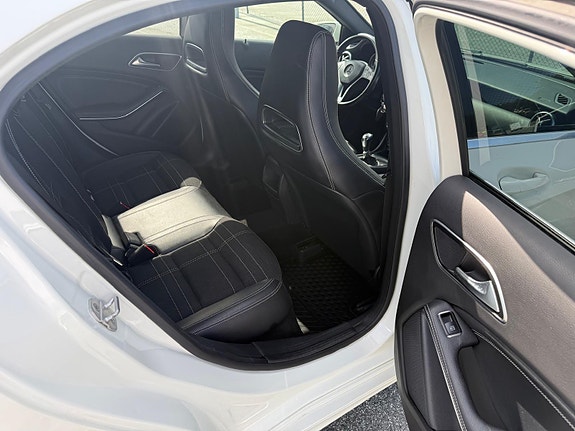Mercedes-Benz A180 d 18 of 20