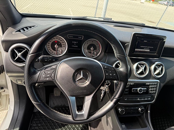 Mercedes-Benz A180 d 13 of 20