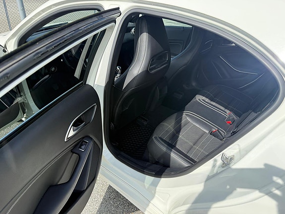 Mercedes-Benz A180 d 11 of 20