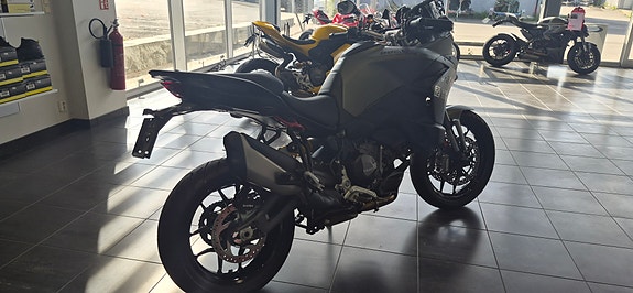 Ducati Multistrada V2S 6 of 6