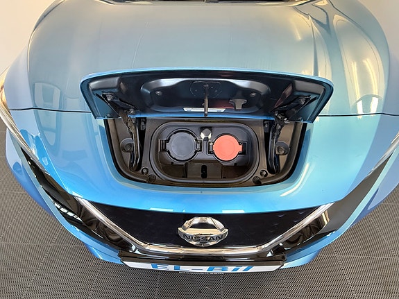 Nissan Leaf 15 of 30