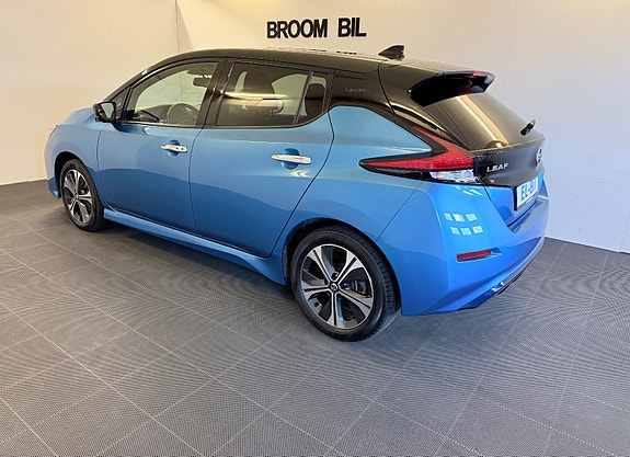 Nissan Leaf 5 of 30