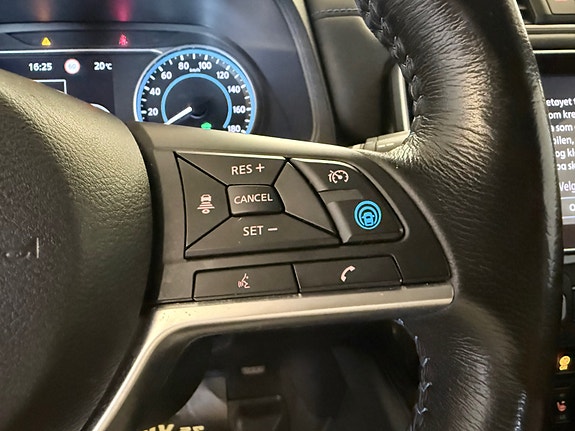 Nissan Leaf 22 of 30