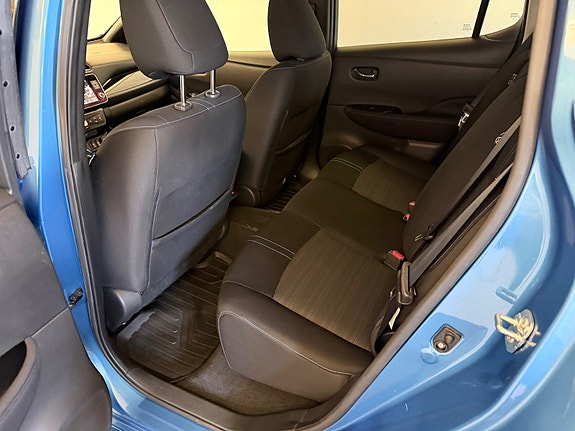Nissan Leaf 16 of 30