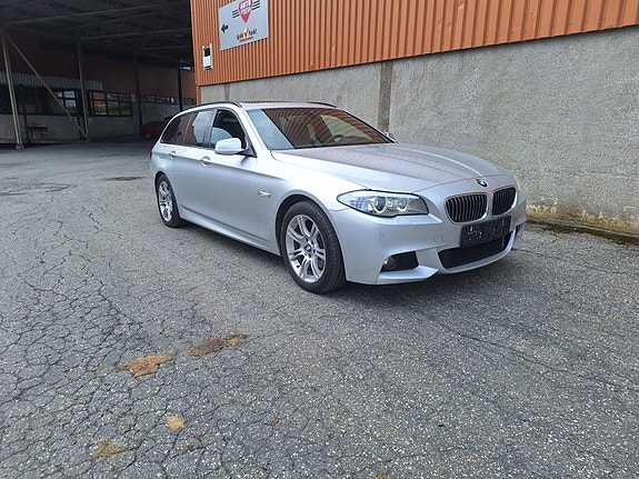 BMW 520d 2 of 24