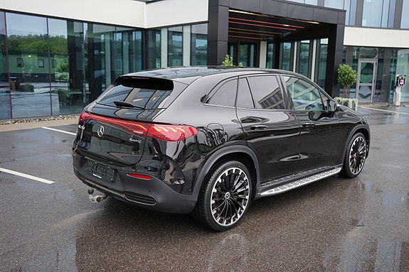 Mercedes-Benz EQE SUV 6 of 23