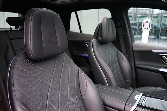 Mercedes-Benz EQE SUV 14 of 23