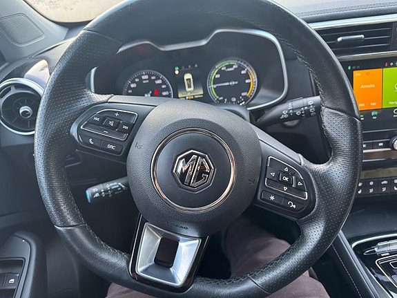 MG ZS EV 15 of 18