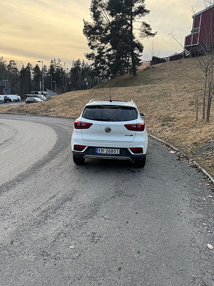 MG ZS EV 8 of 18