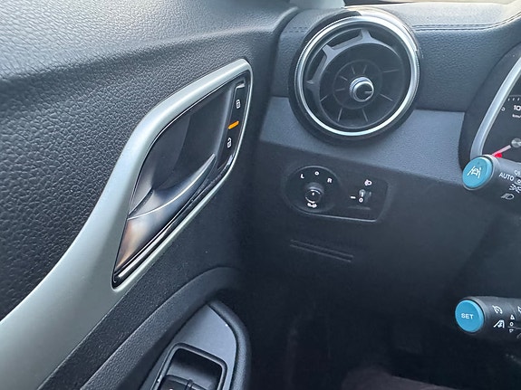 MG ZS EV 9 of 18