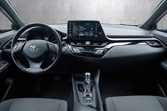 Toyota C-HR 9 of 20