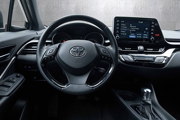 Toyota C-HR 11 of 20