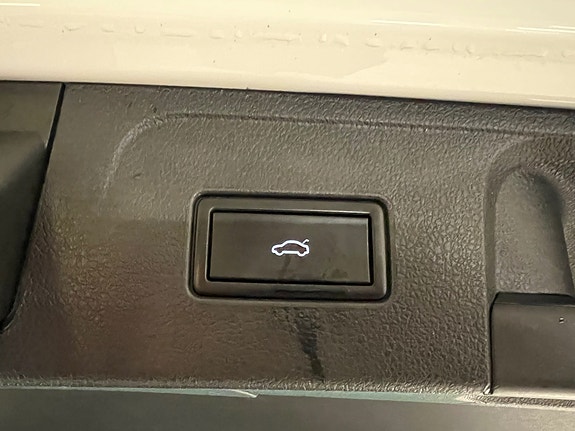 Volkswagen Passat 28 of 30