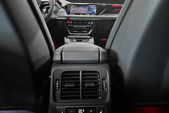 Audi e-tron GT 26 of 27