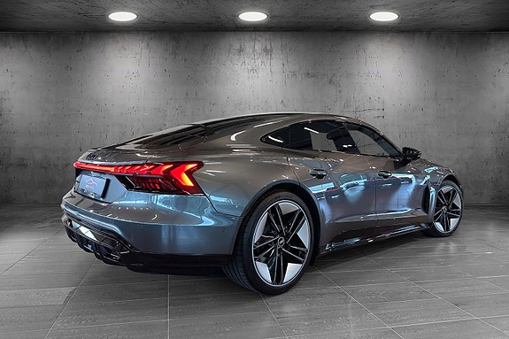 Audi e-tron GT 5 of 27