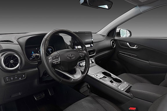 Hyundai Kona 12 of 24
