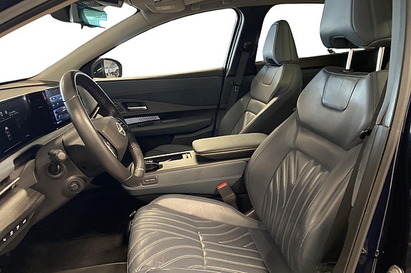 Nissan Ariya 8 of 28