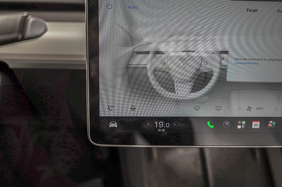 Tesla Model 3 22 of 25