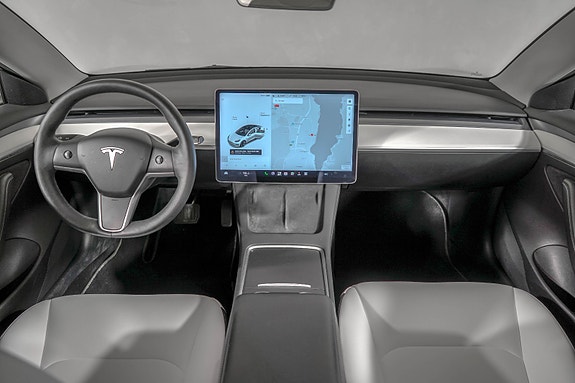 Tesla Model 3 14 of 25