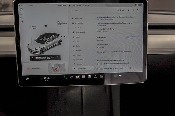 Tesla Model 3 20 of 25