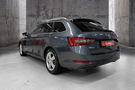 Skoda Superb 4 of 15